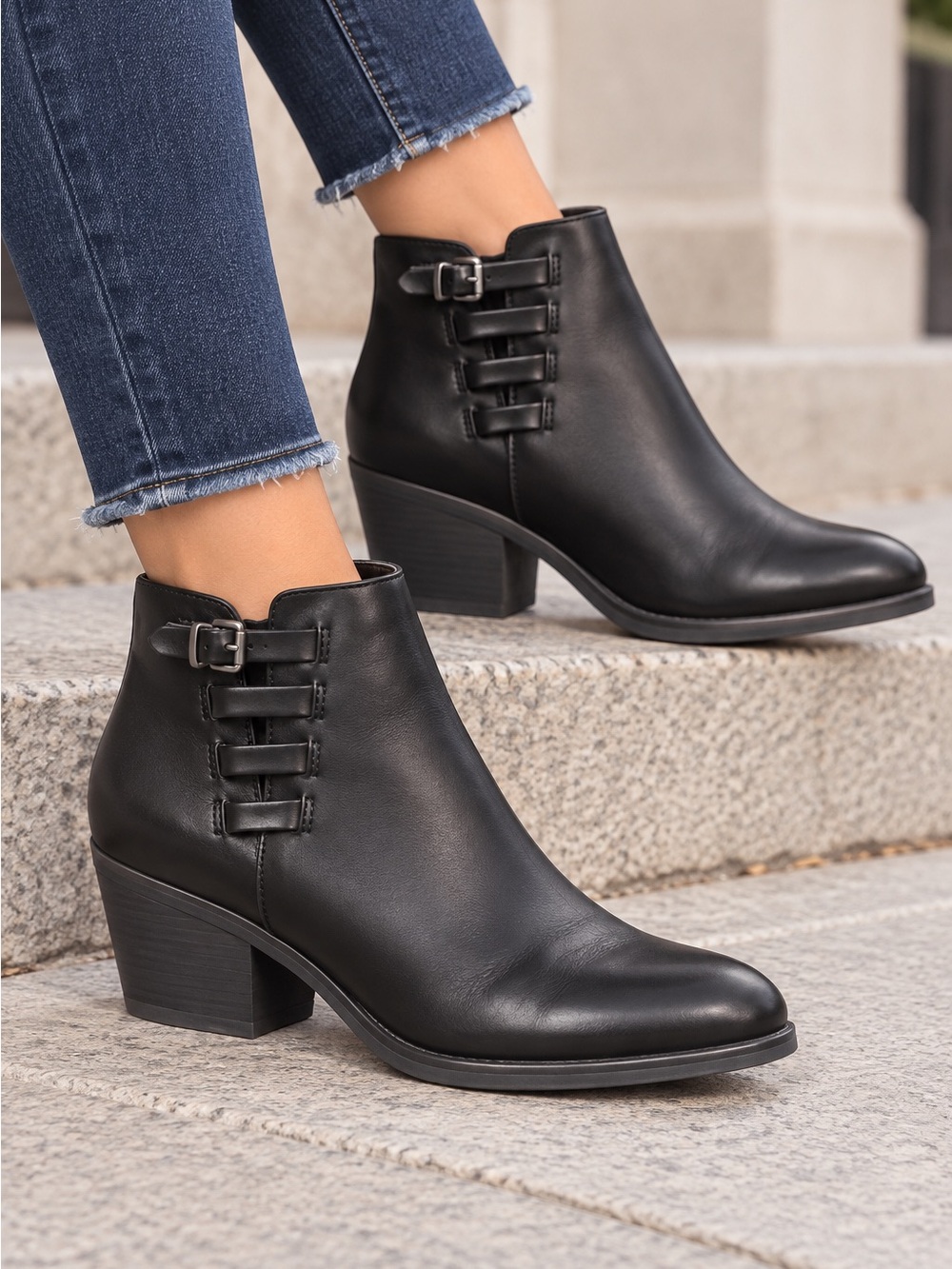 Frye & Co Boden Black Leather Buckle Ankle Boots Booties Sz 6.5